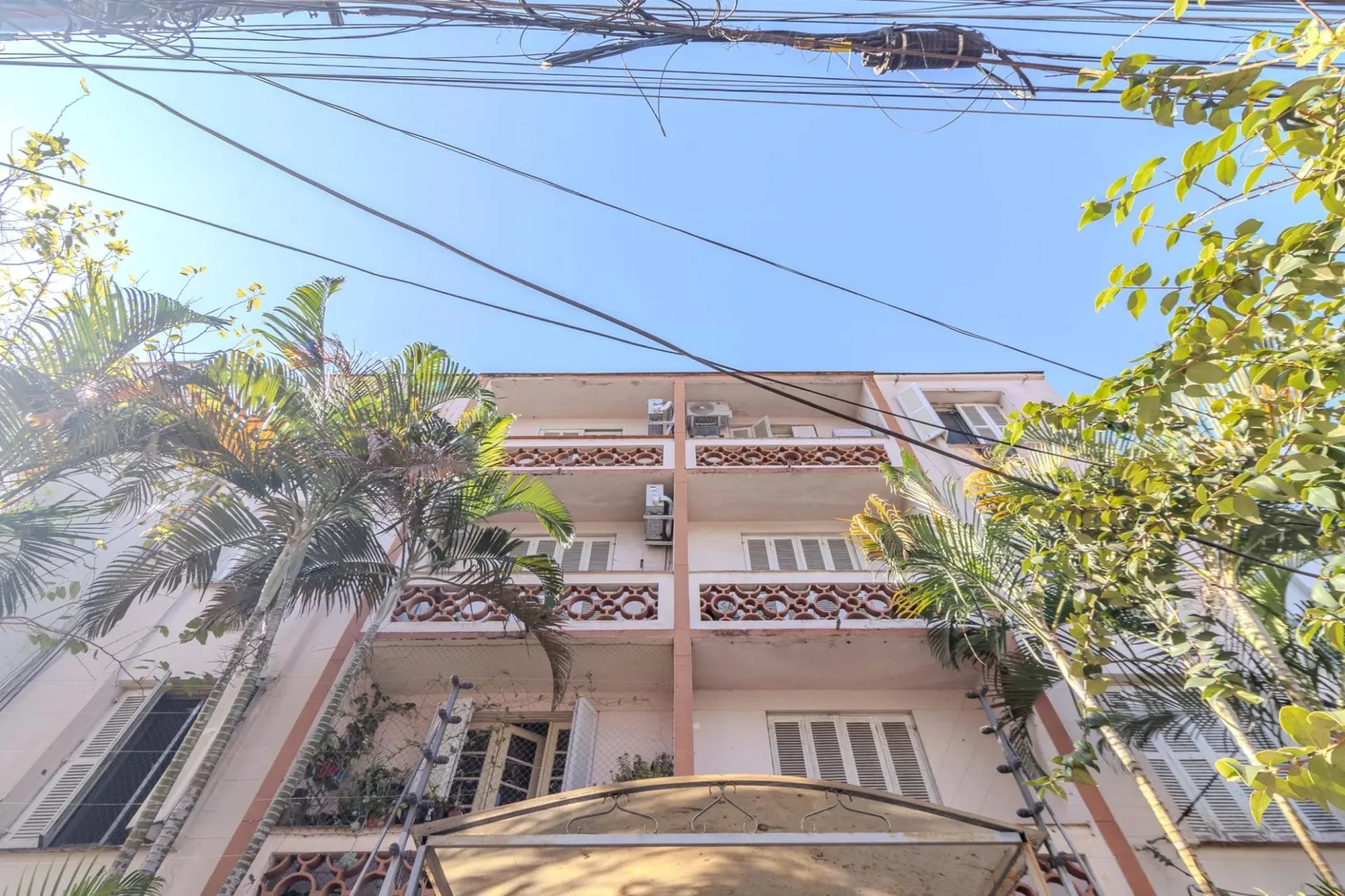 R$ 340.000 - APARTAMENTO T&Eacute;RREO - 45M2 - 1 DORM - P&Aacute;TIO Rua Coronel Bordini Porto Alegre - 