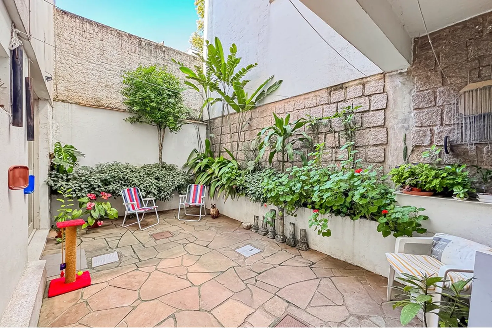 R$ 345.000 - APARTAMENTO T&Eacute;RREO - 57M2 - 1 DORM - JARDINS DE INVERNO - 1 VAGA Avenida Coronel Lucas de Oliveira Porto Alegre - 