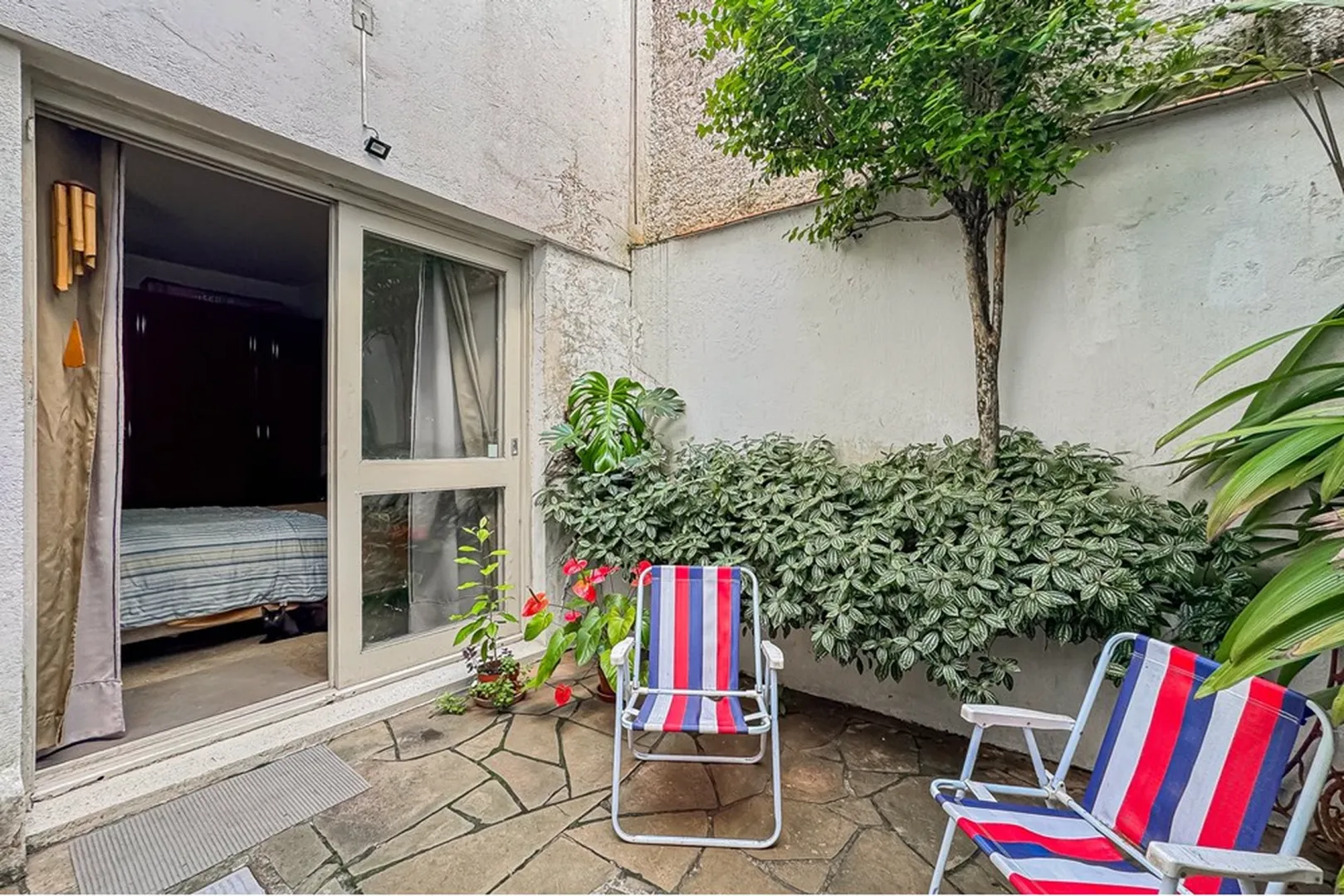 R$ 345.000 - APARTAMENTO T&Eacute;RREO - 57M2 - 1 DORM - JARDINS DE INVERNO - 1 VAGA Avenida Coronel Lucas de Oliveira Porto Alegre - 