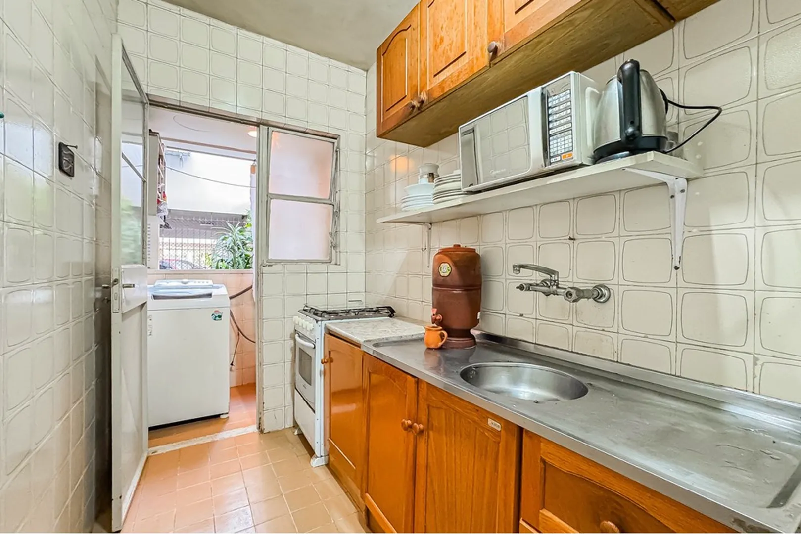 R$ 345.000 - APARTAMENTO T&Eacute;RREO - 57M2 - 1 DORM - JARDINS DE INVERNO - 1 VAGA Avenida Coronel Lucas de Oliveira Porto Alegre - 