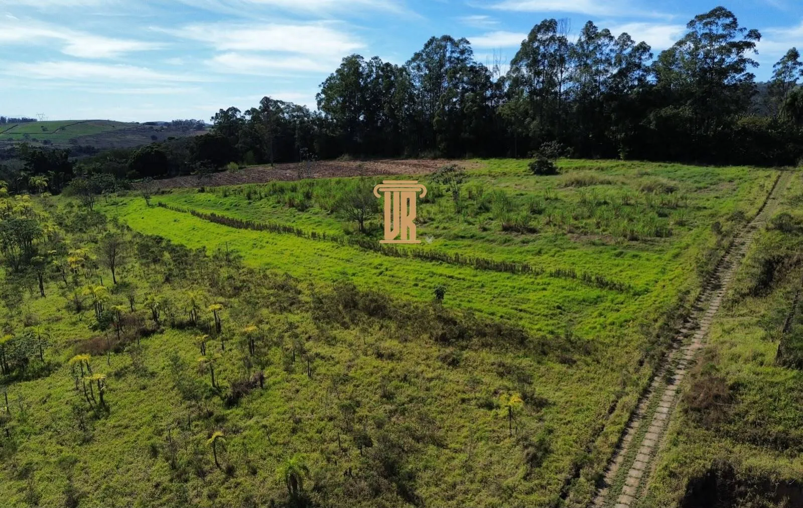 FAZENDA DE 51 ALQUEIRES EM CA&Ccedil;APAVA  Caçapava - 