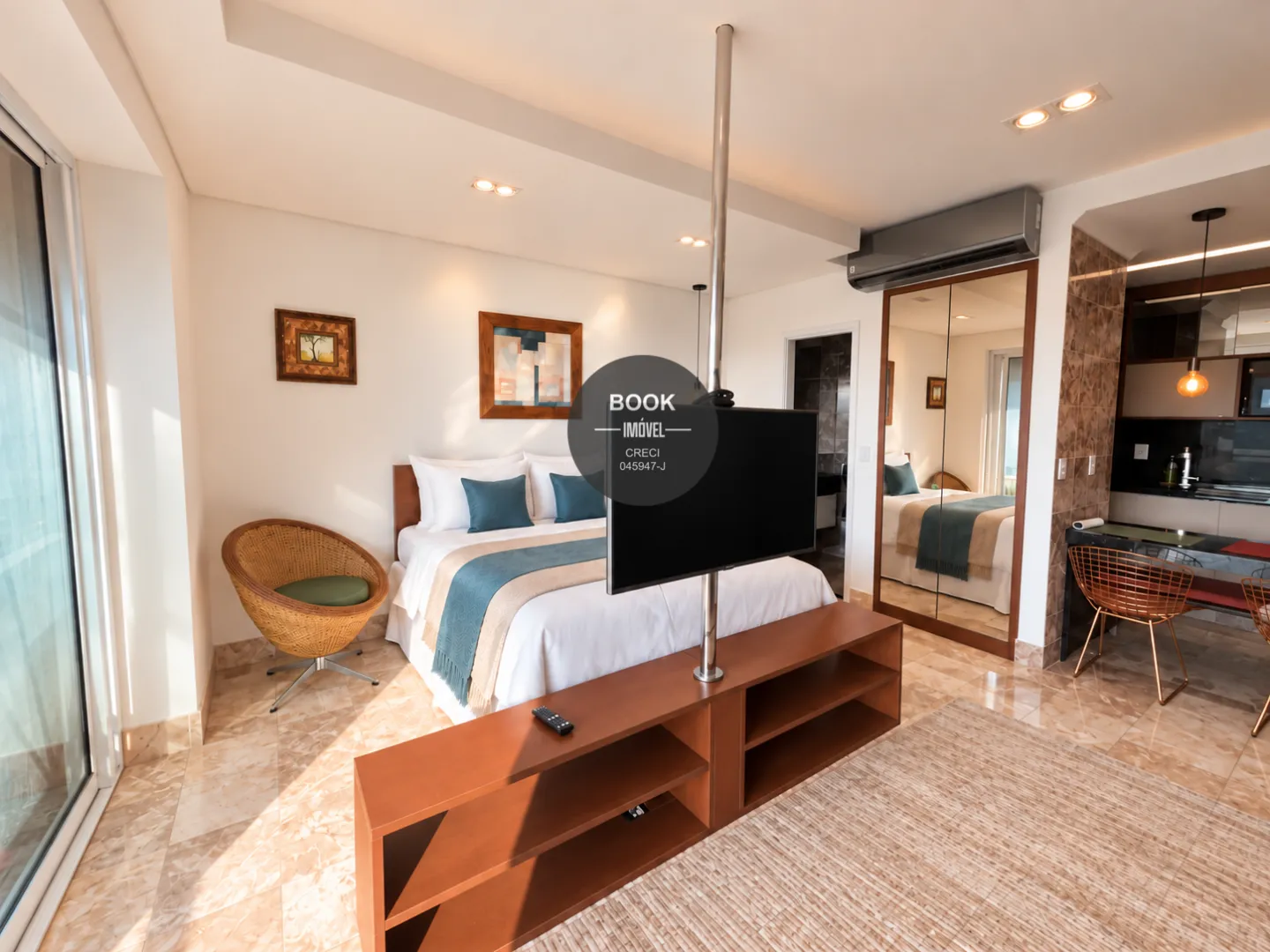 Apartamento diferenciado e integrado com andar alto e em resort a beira mar Avenida Presidente Wilson Santos - 