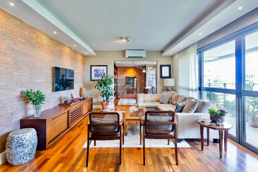 PARC VIENNE | MOBILIADO | 222M&sup2; | 3 SU&Iacute;TES | GABINETE | 4 VAGAS Avenida Ferdinand Kisslinger Porto Alegre - 