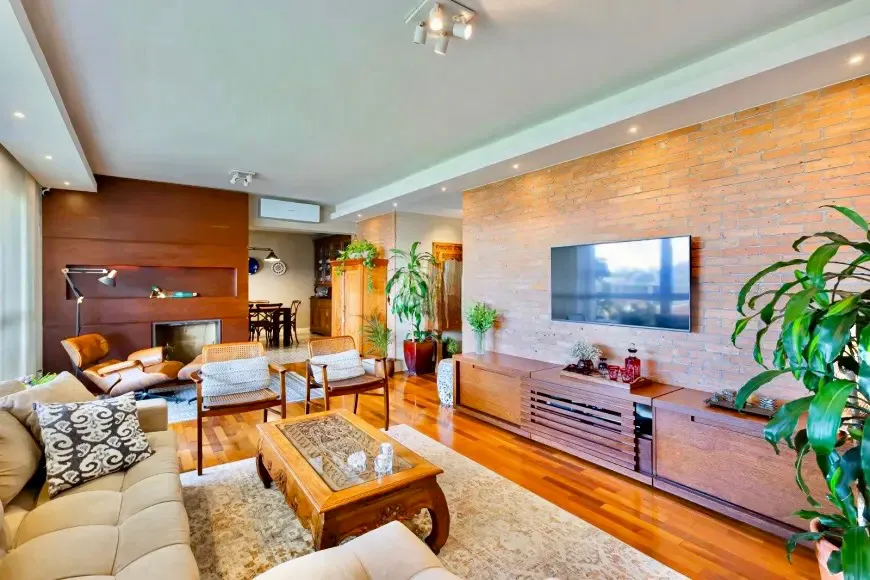 PARC VIENNE | MOBILIADO | 222M&sup2; | 3 SU&Iacute;TES | GABINETE | 4 VAGAS Avenida Ferdinand Kisslinger Porto Alegre - 