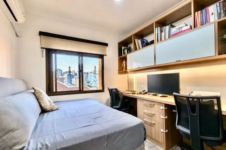 R$ 925.000 - BEL&Iacute;SSIMO APARTAMENTO - 85M2 - 3 DORM - SACADA - VISTA - 2 VAGAS Rua Coronel Corte Real Porto Alegre - 