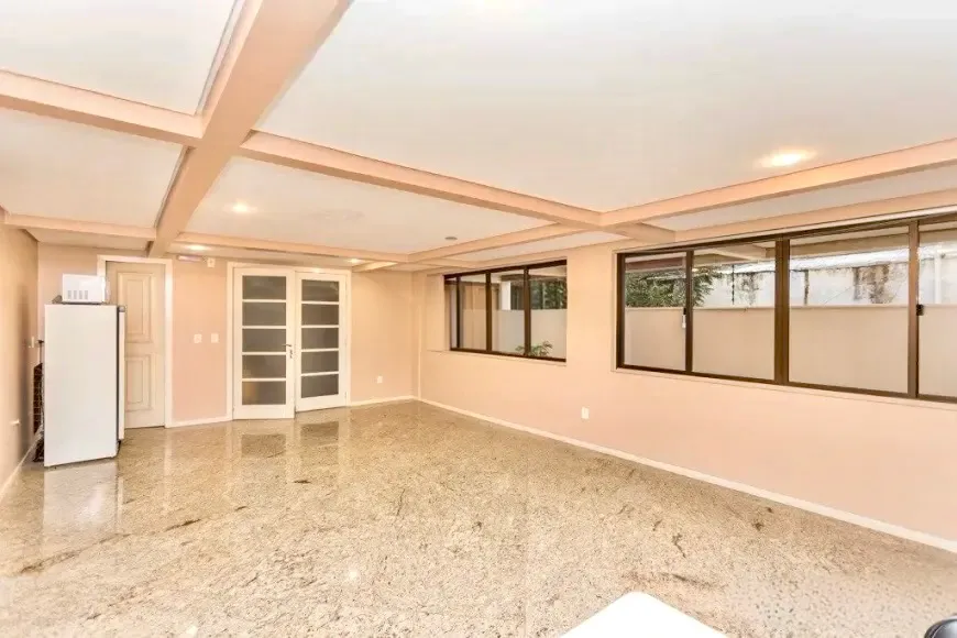 R$ 925.000 - BEL&Iacute;SSIMO APARTAMENTO - 85M2 - 3 DORM - SACADA - VISTA - 2 VAGAS Rua Coronel Corte Real Porto Alegre - 