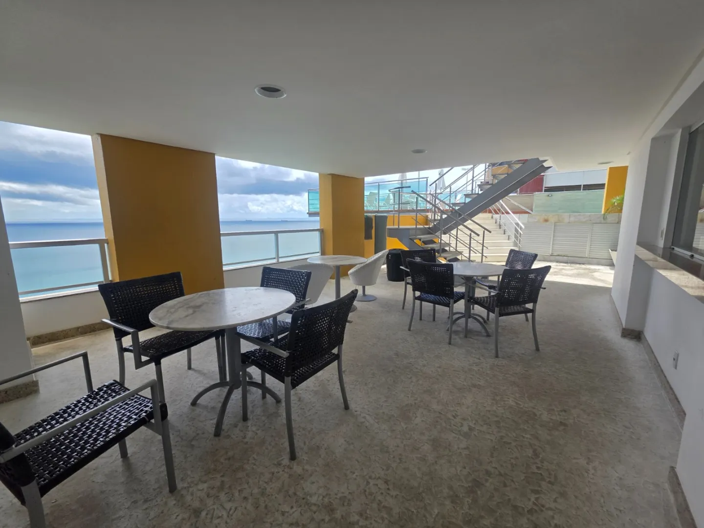 APARTAMENTO LOFT NASCENTE SU&Iacute;TE CLOSET GARAGEM PISCINA ACADEMIA &Agrave; VENDA NA VIT&Oacute;RIA! Avenida Sete de Setembro Salvador - 