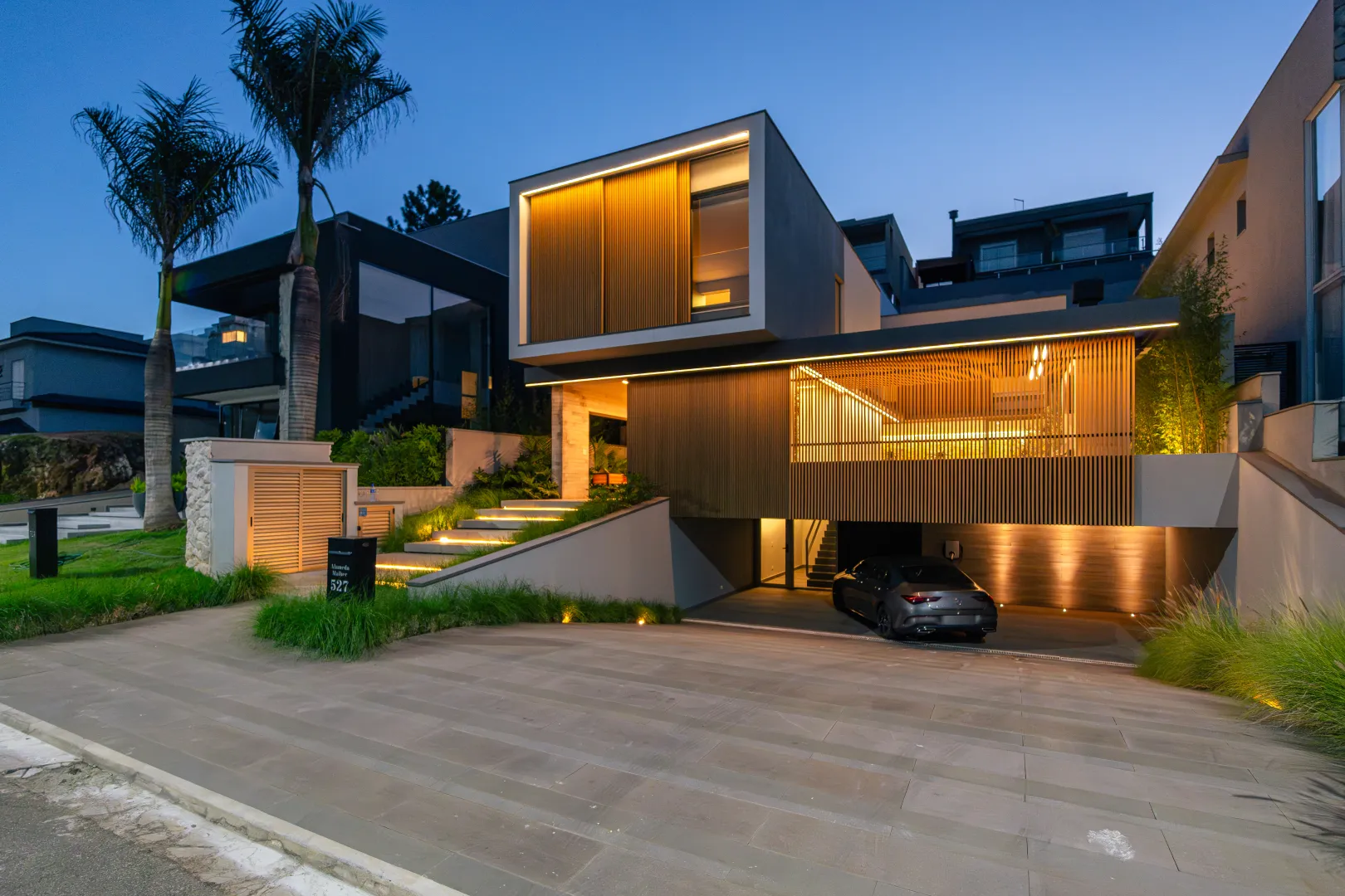 CASA DE DESIGN NO VILA SOLAIA Avenida Piraíba Barueri - 