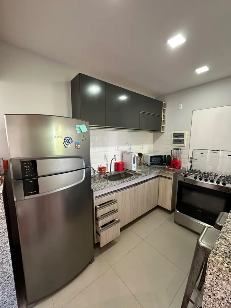 APARTAMENTO 3 QUARTOS SU&Iacute;TE 2 GARAGENS ELEVADORES PORTARIA 24H &Agrave; VENDA RIO VERMELHO! Rua Francisco Rosa Salvador - 
