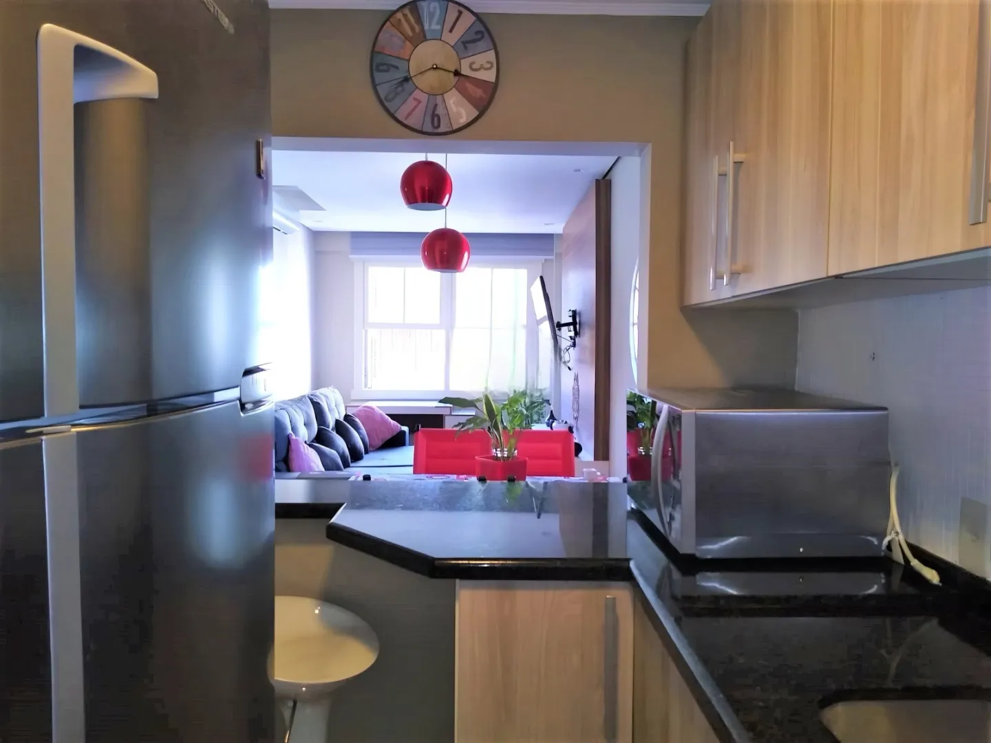 R$ 298.000 - OPORTUNIDADE - APARTAMENTO - 43M2 - 1 DORM - VISTA - SOL - ELEVADOR Rua General Lima e Silva Porto Alegre - 