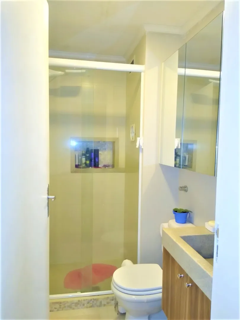 R$ 298.000 - OPORTUNIDADE - APARTAMENTO - 43M2 - 1 DORM - VISTA - SOL - ELEVADOR Rua General Lima e Silva Porto Alegre - 