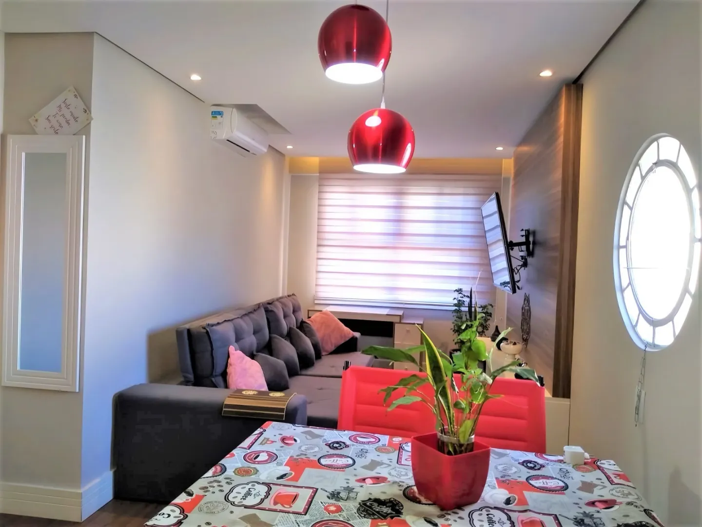 R$ 298.000 - OPORTUNIDADE - APARTAMENTO - 43M2 - 1 DORM - VISTA - SOL - ELEVADOR Rua General Lima e Silva Porto Alegre - 
