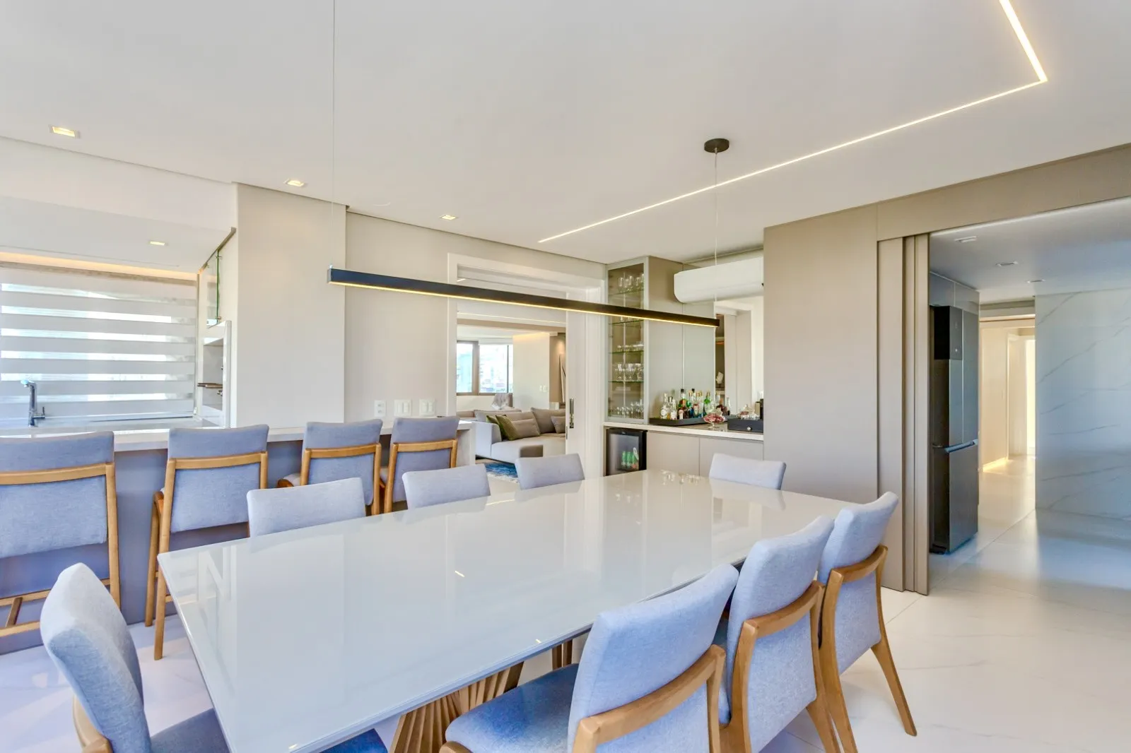 R$ 2.599.000 | 213M&sup2; | 3 SU&Iacute;TES | 3 VAGAS | DEP&Oacute;SITO Rua Pedro Ivo Porto Alegre - 