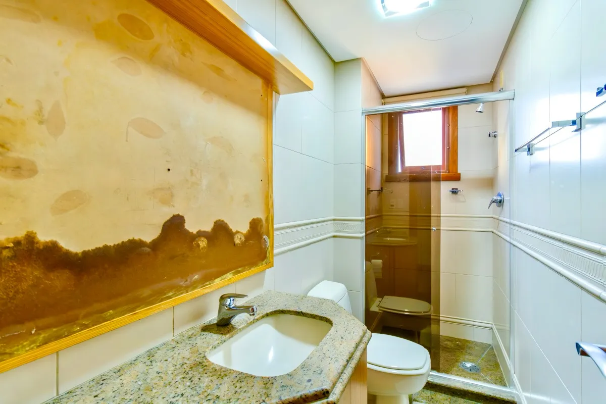 R$ 1.950.000 | 153M&sup2; | 3 DORM | 1 SU&Iacute;TE | 3 VAGAS Rua Regente Porto Alegre - 