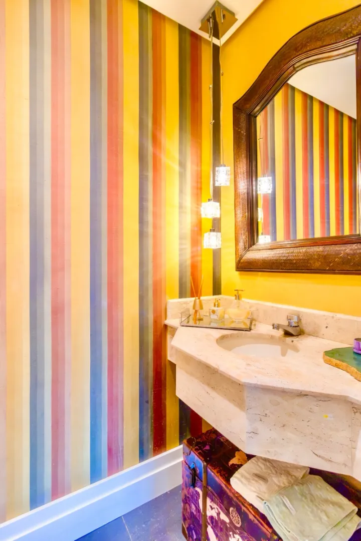 R$ 1.950.000 | 153M&sup2; | 3 DORM | 1 SU&Iacute;TE | 3 VAGAS Rua Regente Porto Alegre - 