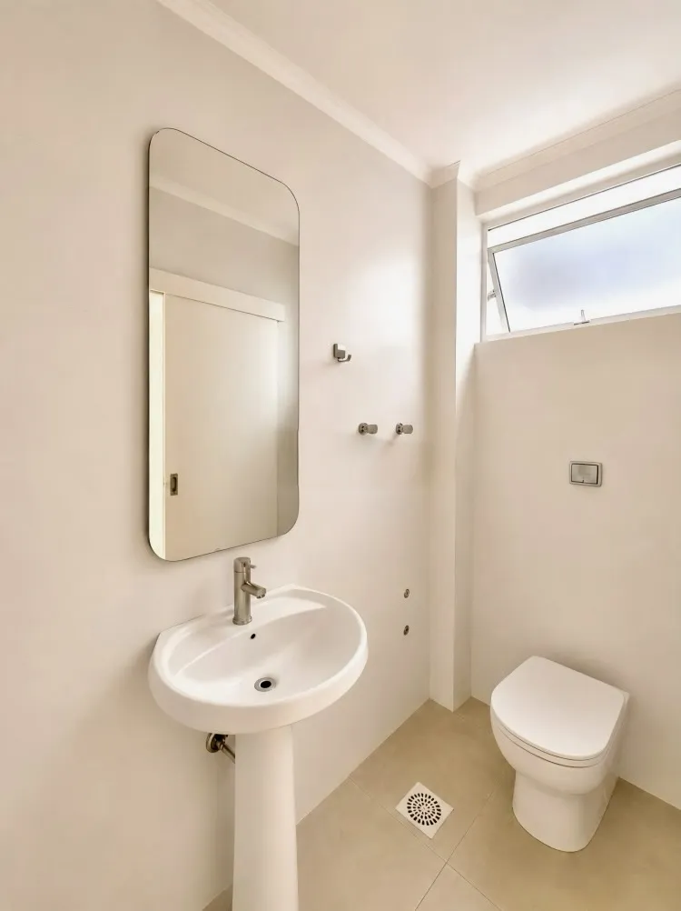 R$ 660.000 - APARTAMENTO - REFORMADO - 93M2 - 3 DORM - SU&Iacute;TE - ELEVADOR - 1 VAGA Rua Fernandes Vieira Porto Alegre - 