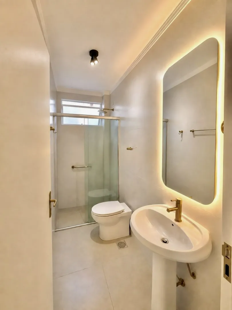 R$ 660.000 - APARTAMENTO - REFORMADO - 93M2 - 3 DORM - SU&Iacute;TE - ELEVADOR - 1 VAGA Rua Fernandes Vieira Porto Alegre - 