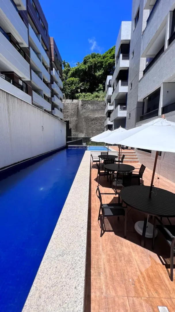 APARTAMENTO QUARTO E SALA VARANDA SEMINOVO GARAGEM ELEVADOR ACADEMIA PISCINA VENDA ONDINA Rua Senta Púa Salvador - 