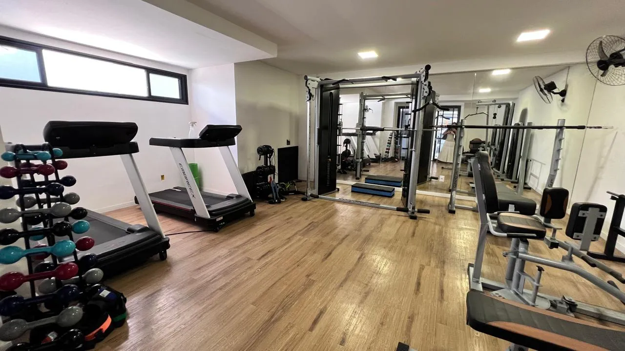 APARTAMENTO QUARTO E SALA VARANDA SEMINOVO GARAGEM ELEVADOR ACADEMIA PISCINA VENDA ONDINA Rua Senta Púa Salvador - 