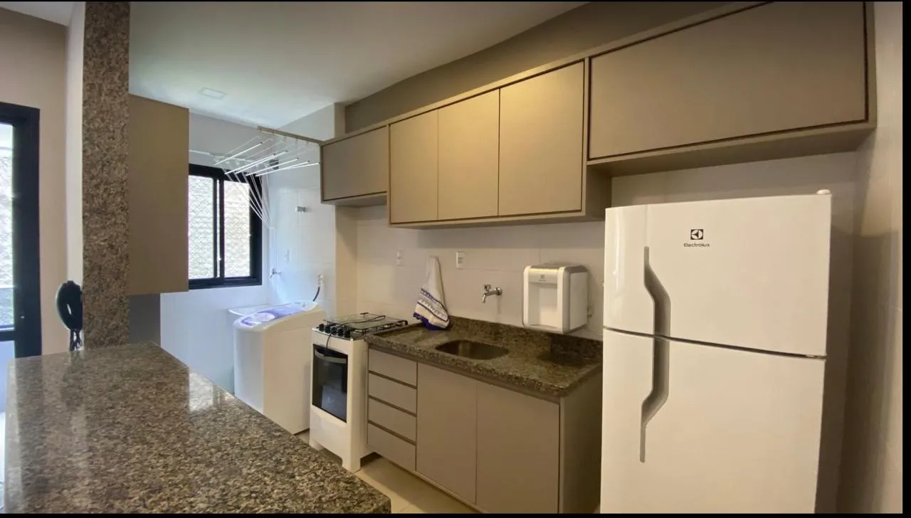 APARTAMENTO QUARTO E SALA VARANDA SEMINOVO GARAGEM ELEVADOR ACADEMIA PISCINA VENDA ONDINA Rua Senta Púa Salvador - 
