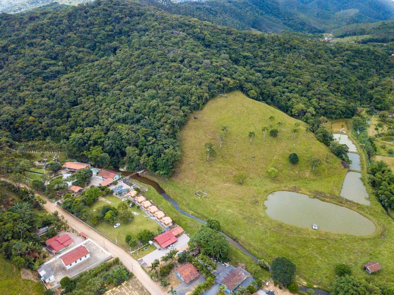 Sitio Comercial no Bairro Campo Novo em Tijucas  Tijucas - 