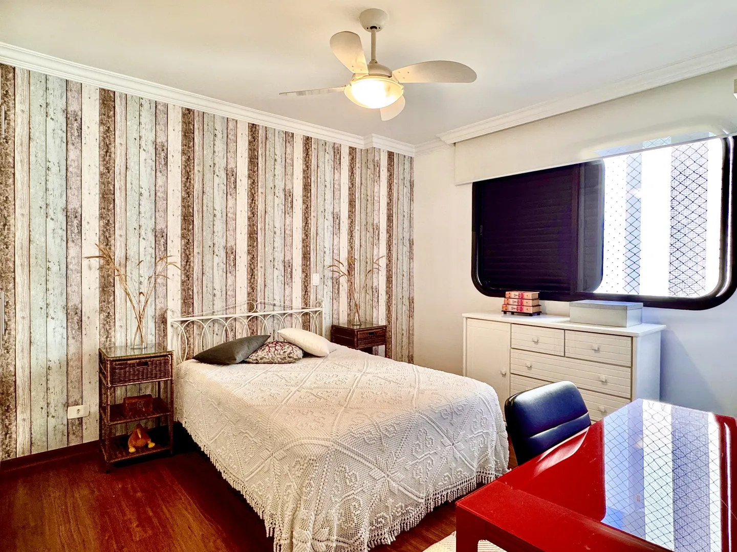 ALUGO APARTAMENTO 217M&sup2; MOBILIADO MOEMA &ndash; 1 POR ANDAR, 3 QUARTOS (1 SU&Iacute;TE) E 4 VAGAS Alameda dos Anapurus São Paulo - 