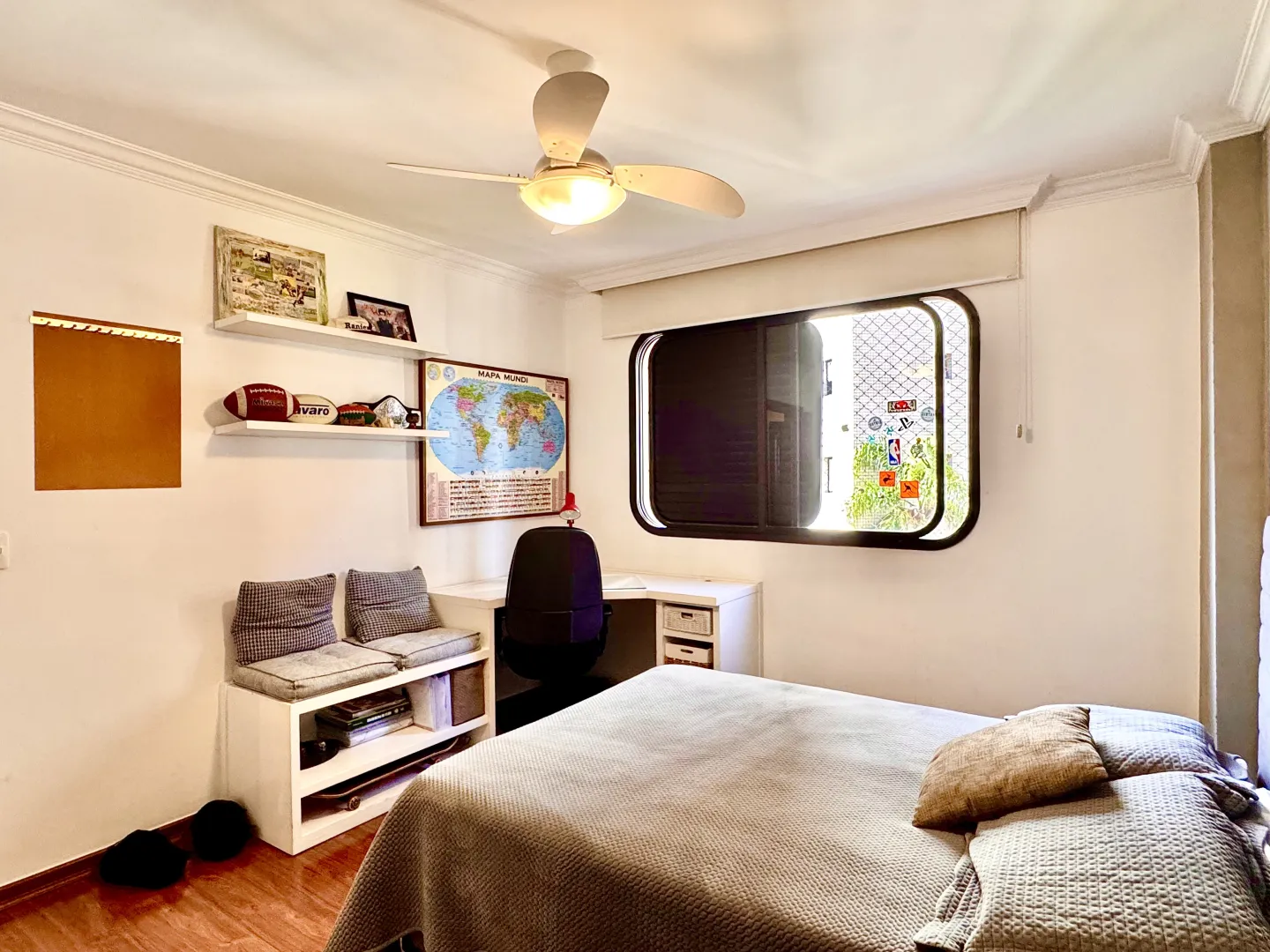 ALUGO APARTAMENTO 217M&sup2; MOBILIADO MOEMA &ndash; 1 POR ANDAR, 3 QUARTOS (1 SU&Iacute;TE) E 4 VAGAS Alameda dos Anapurus São Paulo - 