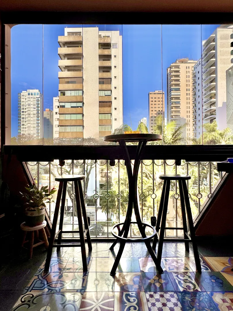 ALUGO APARTAMENTO 217M&sup2; MOBILIADO MOEMA &ndash; 1 POR ANDAR, 3 QUARTOS (1 SU&Iacute;TE) E 4 VAGAS Alameda dos Anapurus São Paulo - 