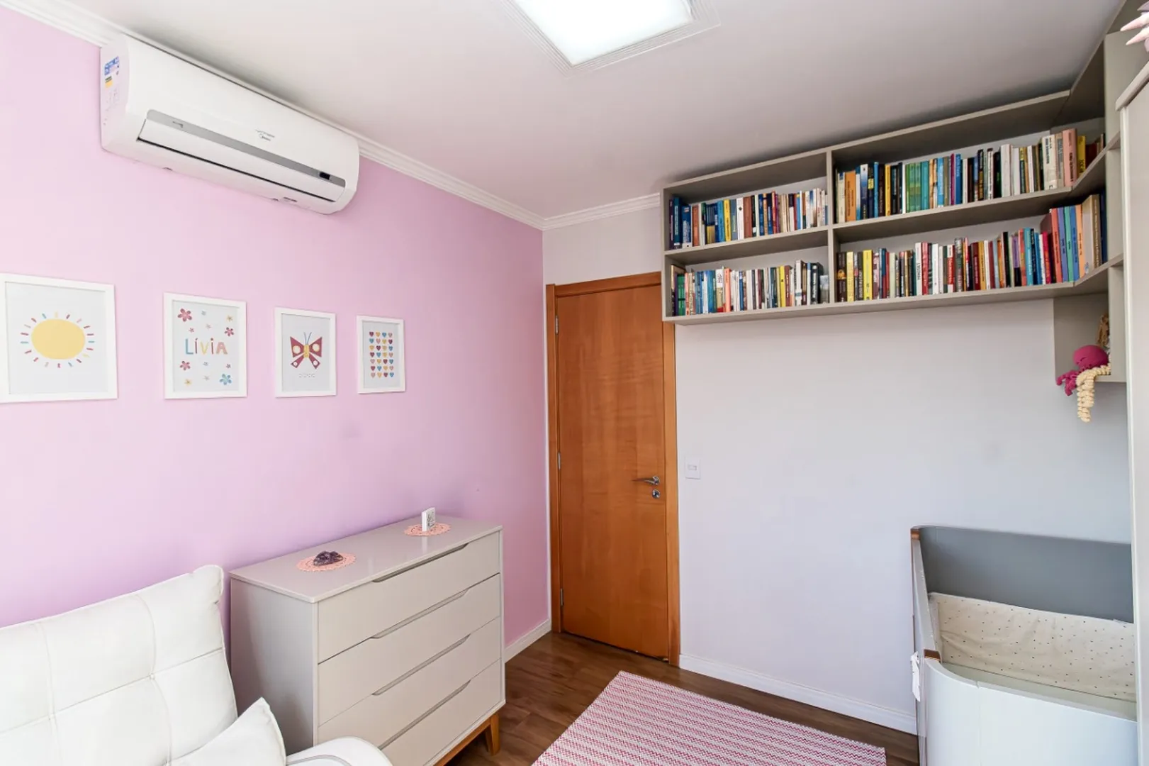 R$ 925.000 - LIND&Iacute;SSIMO APARTAMENTO - 74M2 - 2 DORM - SU&Iacute;TE - 1 VAGA - INFRA Rua Eudoro Berlink Porto Alegre - 