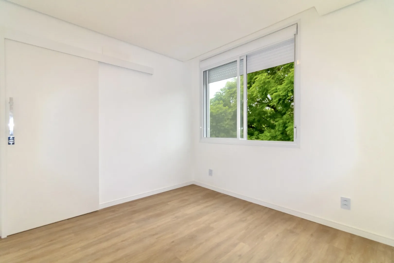 R$ 830.000 - BELO E MODERNO APARTAMENTO - 104M2 - 3 DORM  - 2 SU&Iacute;TES - 1 VAGA Rua Álvares Machado Porto Alegre - 