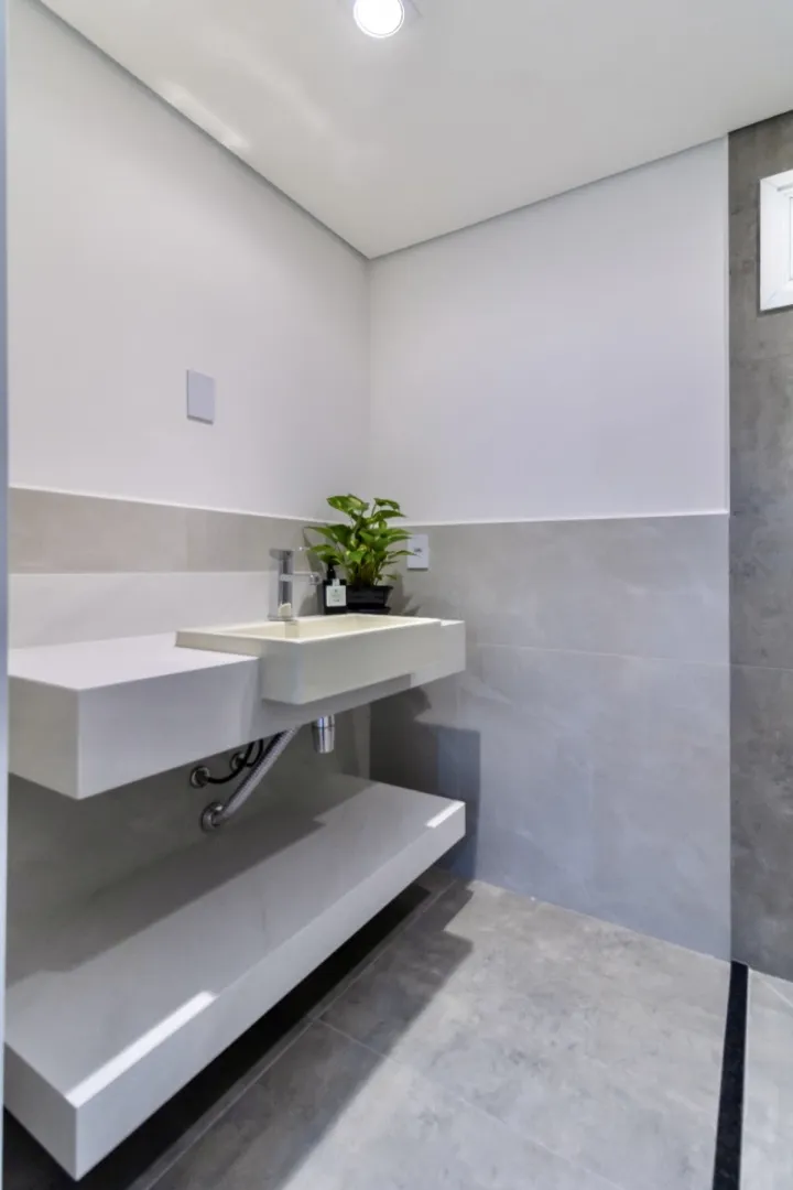 R$ 830.000 - BELO E MODERNO APARTAMENTO - 104M2 - 3 DORM  - 2 SU&Iacute;TES - 1 VAGA Rua Álvares Machado Porto Alegre - 