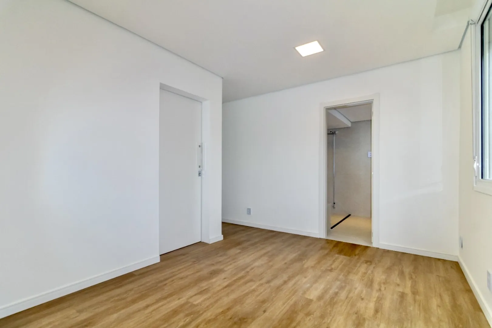 R$ 830.000 - BELO E MODERNO APARTAMENTO - 104M2 - 3 DORM  - 2 SU&Iacute;TES - 1 VAGA Rua Álvares Machado Porto Alegre - 