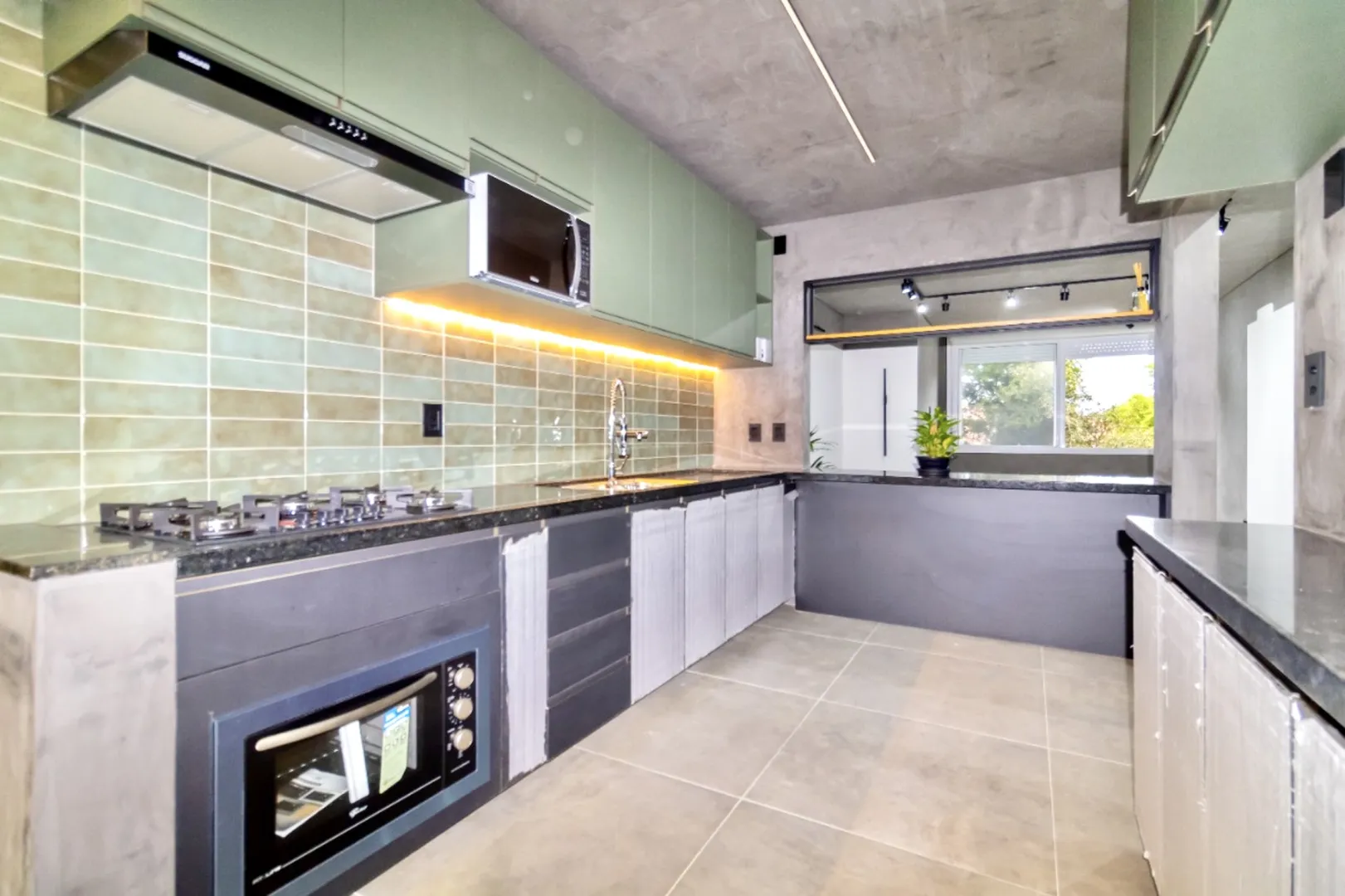 R$ 830.000 - BELO E MODERNO APARTAMENTO - 104M2 - 3 DORM  - 2 SU&Iacute;TES - 1 VAGA Rua Álvares Machado Porto Alegre - 