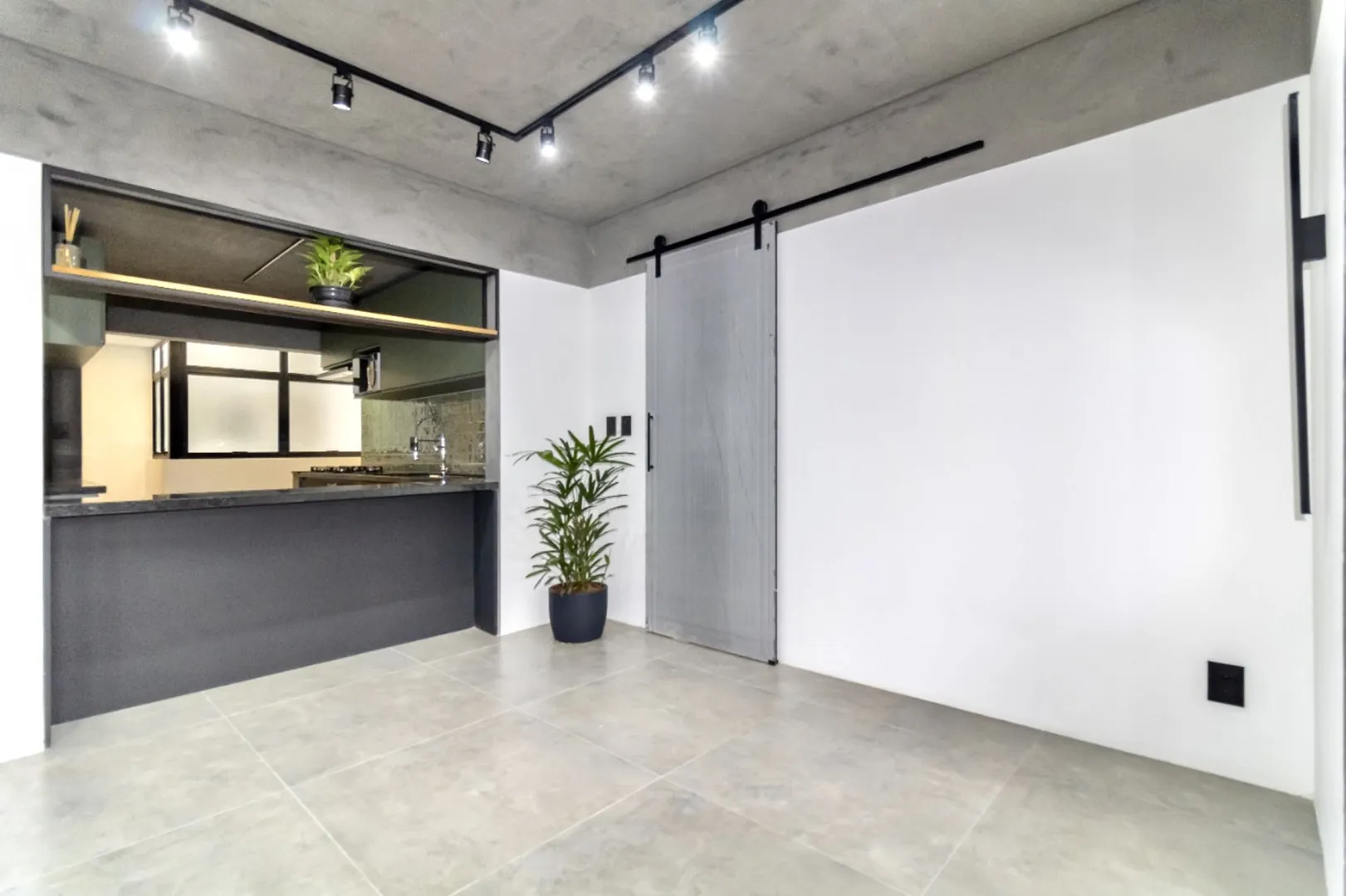 R$ 830.000 - BELO E MODERNO APARTAMENTO - 104M2 - 3 DORM  - 2 SU&Iacute;TES - 1 VAGA Rua Álvares Machado Porto Alegre - 