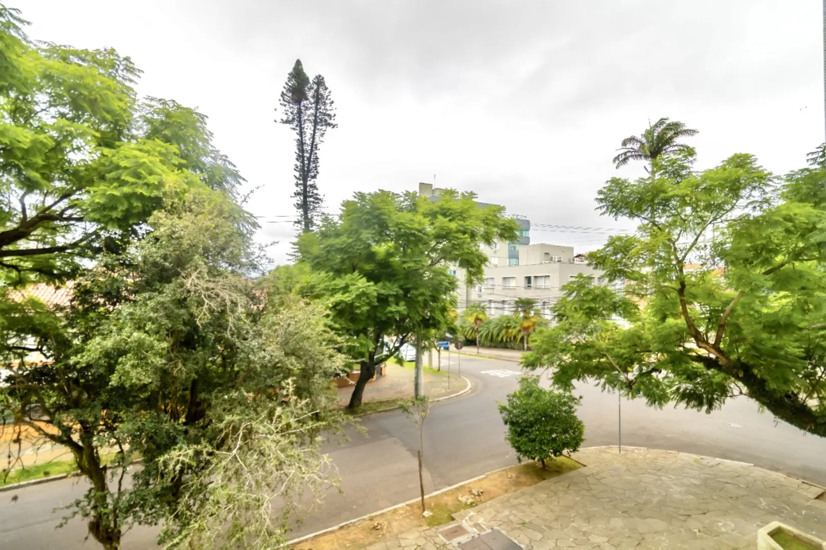 R$ 830.000 - BELO E MODERNO APARTAMENTO - 104M2 - 3 DORM  - 2 SU&Iacute;TES - 1 VAGA Rua Álvares Machado Porto Alegre - 