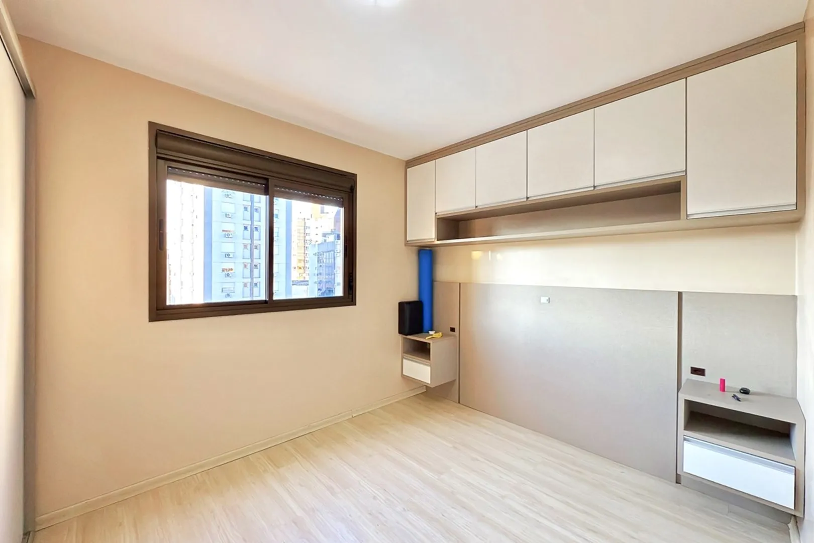 R$ 580.000 - BELO APARTAMENTO - 70M2 - 2 DORM - SU&Iacute;TE - SACADA - VISTA - 2 VAGAS - INFRA Rua Corrêa Lima Porto Alegre - 