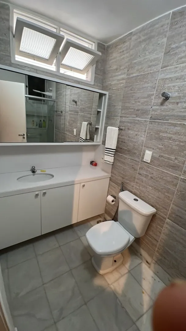 Apartamento &agrave; venda com 202 m&sup2; | 4 quartos sendo 1 su&iacute;te | Varanda | 2 vagas Avenida Boa Viagem Recife - 