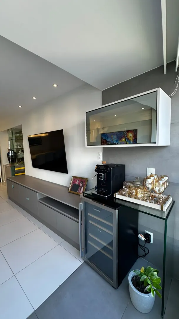 Apartamento &agrave; venda com 92 m&sup2; | Porteira Fechada | 3 quartos sendo 1 su&iacute;te | 2 vagas Rua Setúbal Recife - 