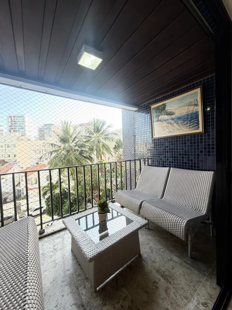 APARTAMENTO 4 QUARTOS 3 SU&Iacute;TES VARANDAS 2 GARAGENS ELEVADORES &Agrave; VENDA NA BARRA! Rua Engenheiro Milton Oliveira Salvador - 