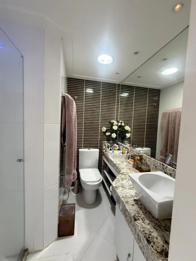 APARTAMENTO 4 QUARTOS 3 SU&Iacute;TES VARANDAS 2 GARAGENS ELEVADORES &Agrave; VENDA NA BARRA! Rua Engenheiro Milton Oliveira Salvador - 