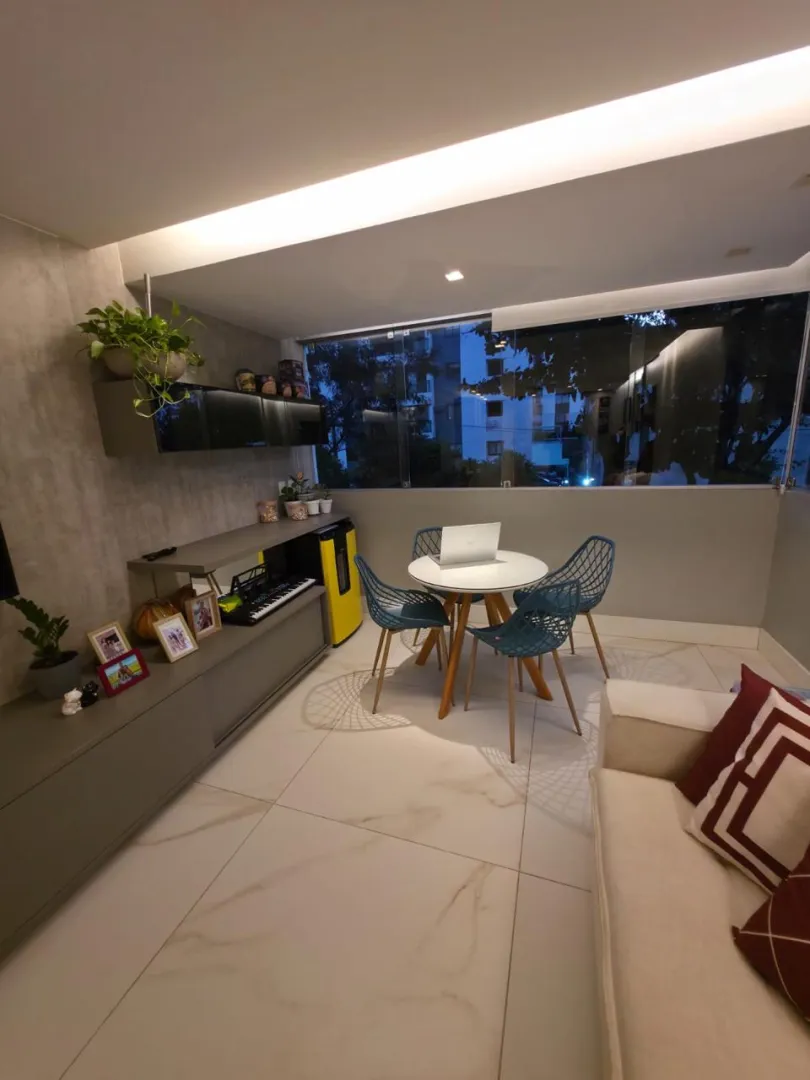 Apartamento &agrave; venda com 110 m&sup2; | 3 quartos sendo 1 su&iacute;te | 2 vagas | Reformado Avenida Visconde de Jequitinhonha Recife - 