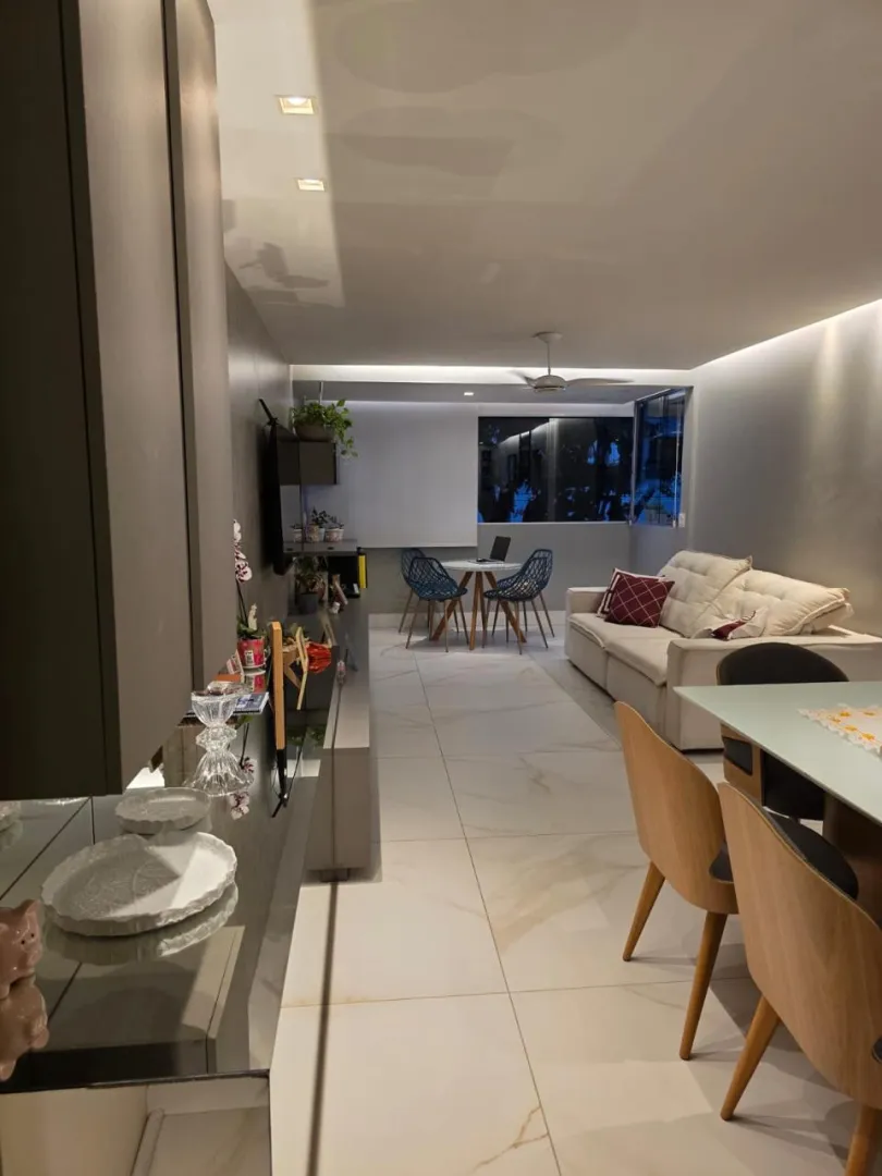 Apartamento &agrave; venda com 110 m&sup2; | 3 quartos sendo 1 su&iacute;te | 2 vagas | Reformado Avenida Visconde de Jequitinhonha Recife - 