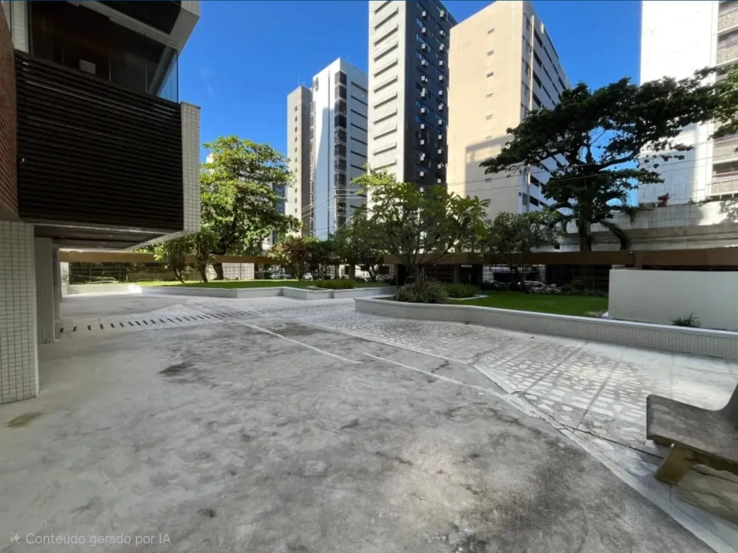 Apartamento &agrave; venda com 230 m&sup2; | 4 quartos sendo 2 su&iacute;tes | 2 vagas | Varanda Rua dos Navegantes Recife - 
