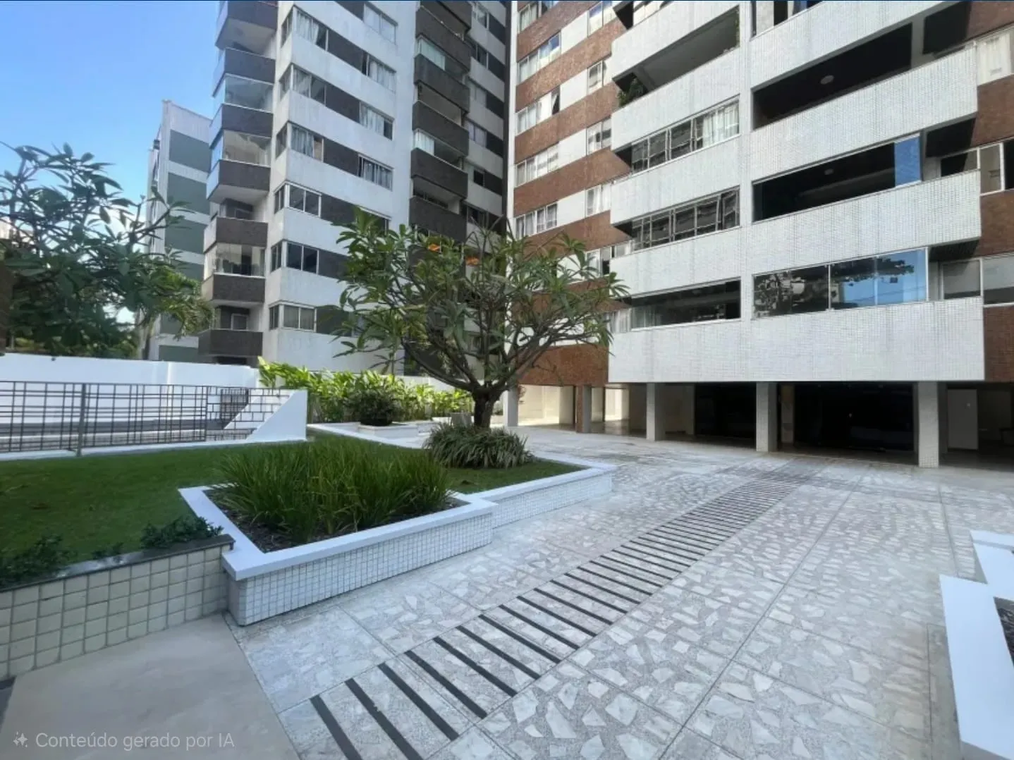 Apartamento &agrave; venda com 230 m&sup2; | 4 quartos sendo 2 su&iacute;tes | 2 vagas | Varanda Rua dos Navegantes Recife - 