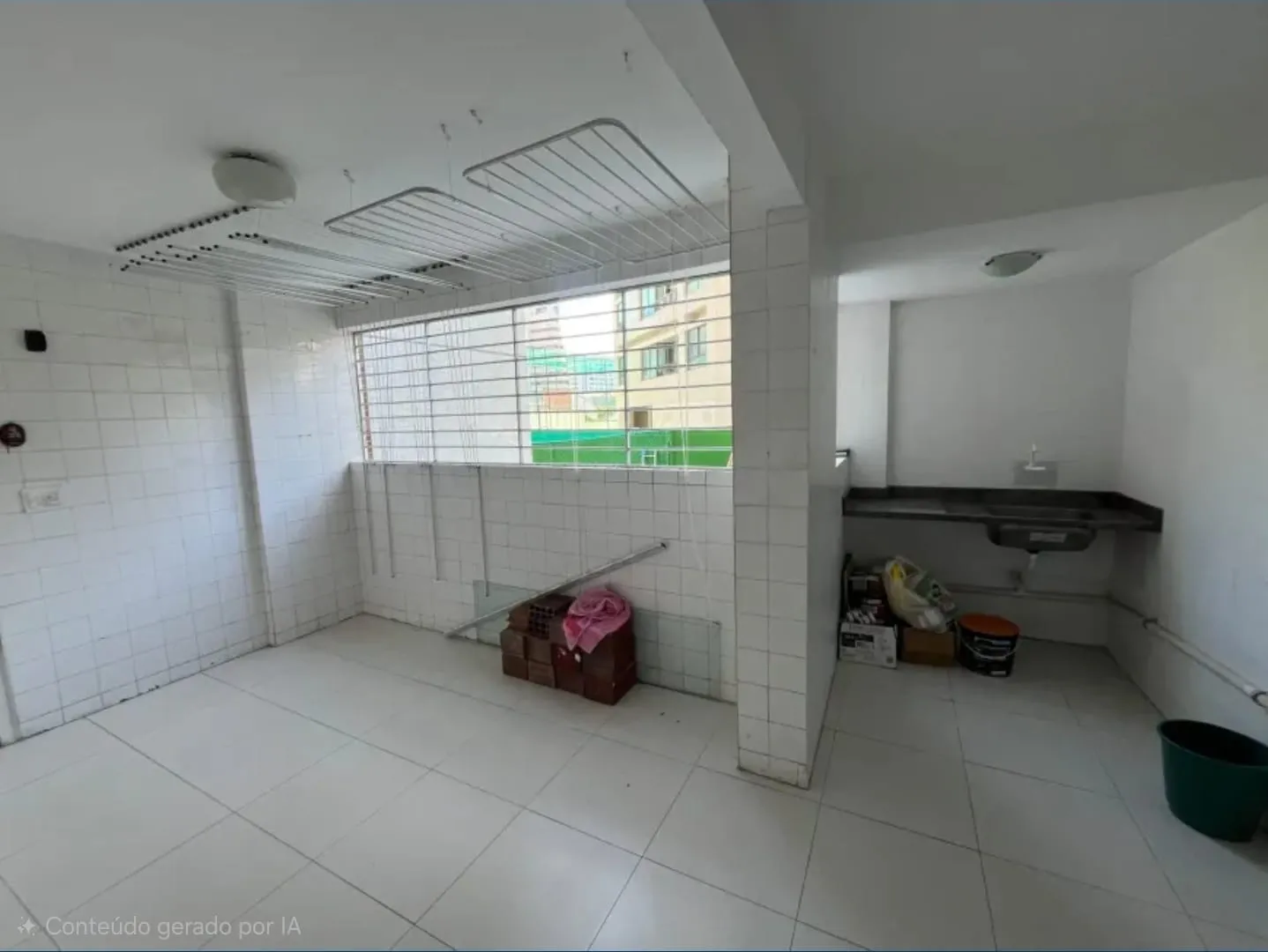 Apartamento &agrave; venda com 230 m&sup2; | 4 quartos sendo 2 su&iacute;tes | 2 vagas | Varanda Rua dos Navegantes Recife - 