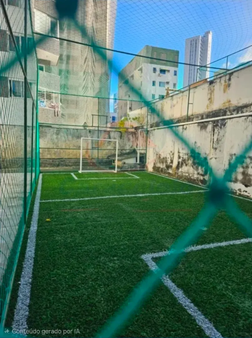 Apartamento &agrave; venda com 230 m&sup2; | 4 quartos sendo 2 su&iacute;tes | 2 vagas | Varanda Rua dos Navegantes Recife - 