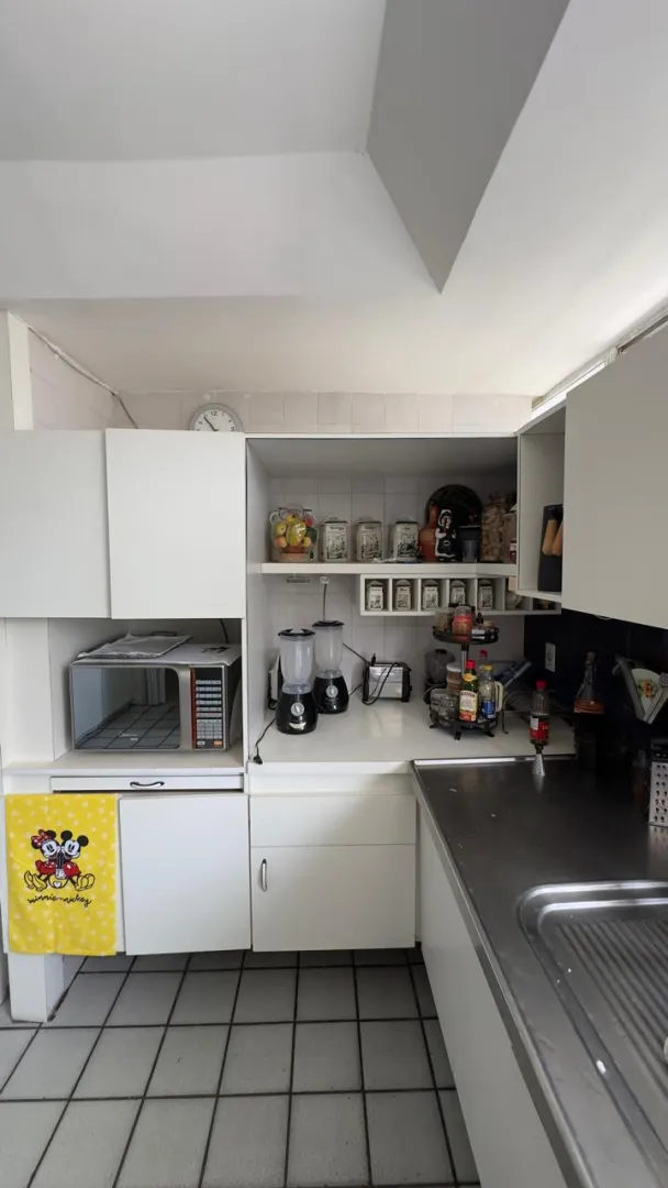 Apartamento &agrave; venda com 289 m&sup2; | 3 quartos sendo 1 su&iacute;te | 2 vagas | Varanda vista pro mar Rua Jean Mermoz Recife - 
