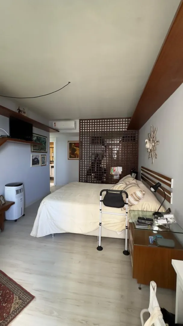 Apartamento &agrave; venda com 289 m&sup2; | 3 quartos sendo 1 su&iacute;te | 2 vagas | Varanda vista pro mar Rua Jean Mermoz Recife - 