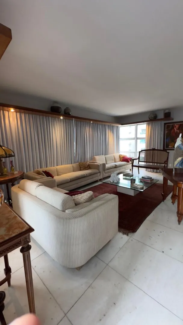 Apartamento &agrave; venda com 289 m&sup2; | 3 quartos sendo 1 su&iacute;te | 2 vagas | Varanda vista pro mar Rua Jean Mermoz Recife - 