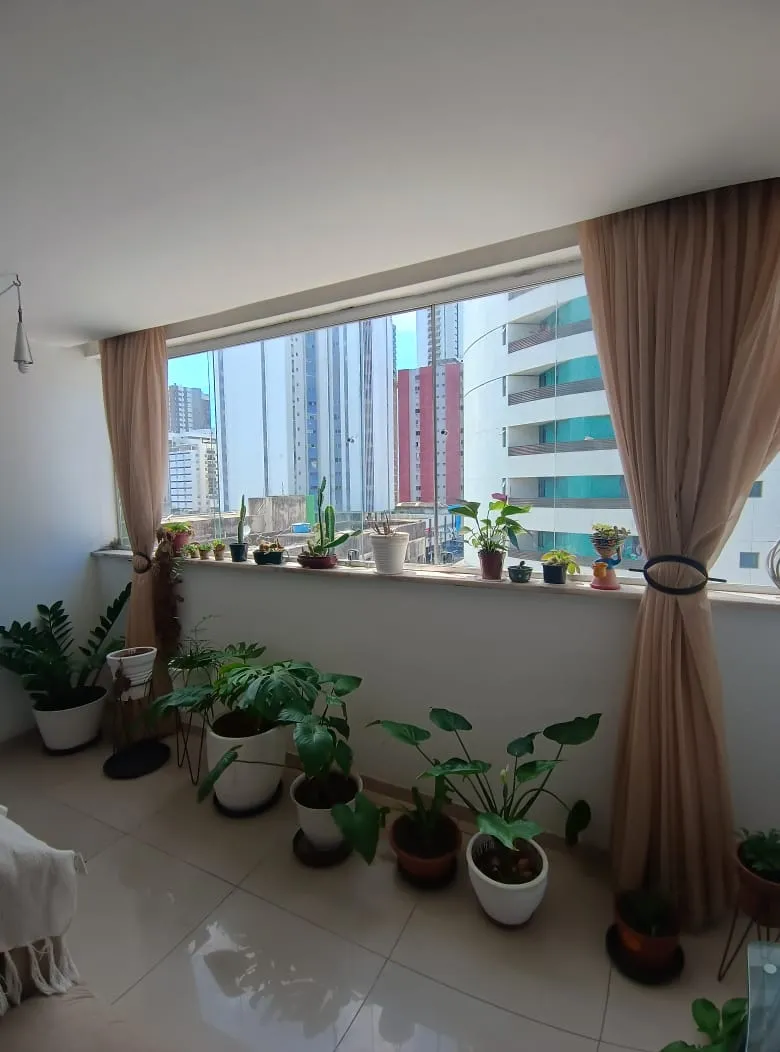 Apartamento &agrave; venda com 140 m&sup2; | 3 quartos sendo 1 su&iacute;te | 1 vaga | Nascente Avenida Engenheiro Domingos Ferreira Recife - 